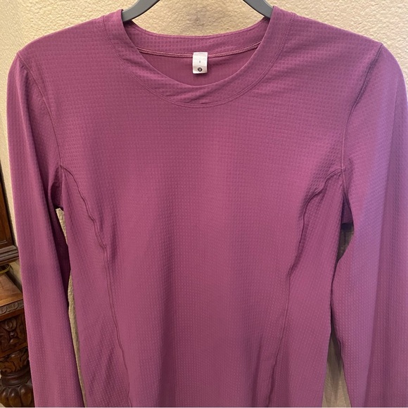 LULULEMON Women Vintage Plum Ventilated Mesh-Back Running Long Sleeve Top Size 8 - Picture 3 of 7
